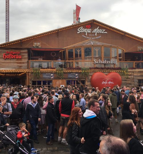 Onze feesttent Sonja Merz